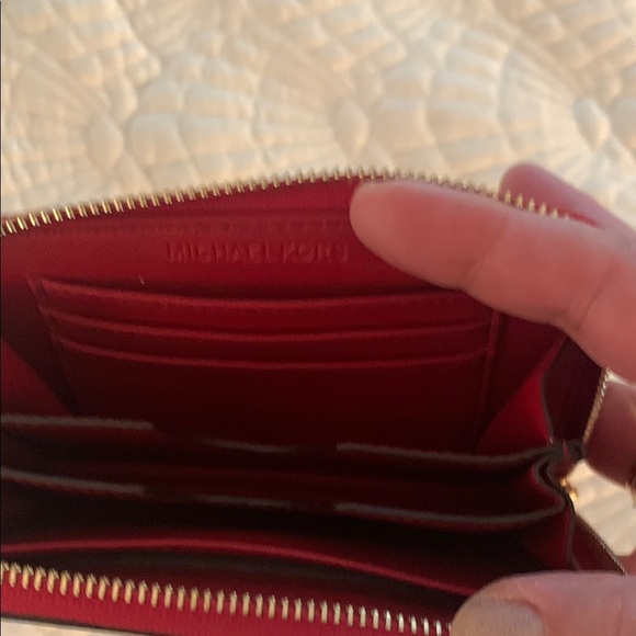 Michael Kors Red Wristlet Clutch wallet Structured Design - Picture 5 of 6